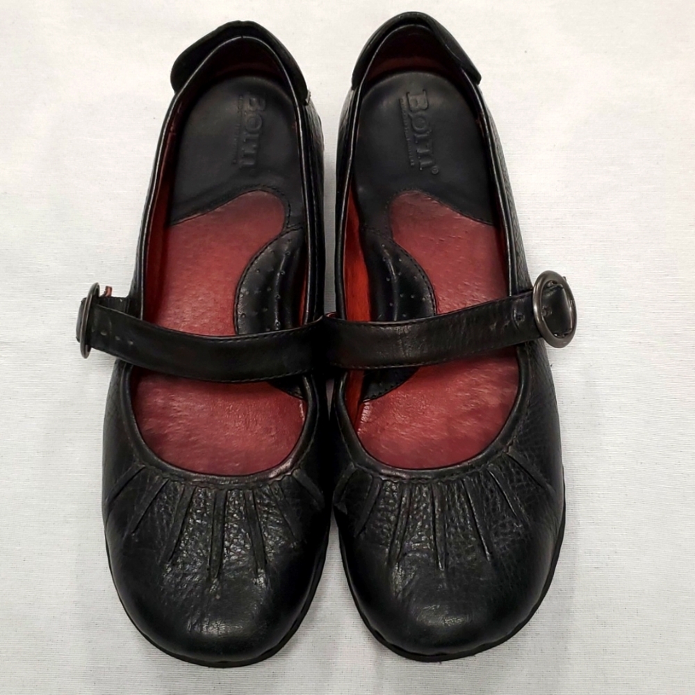 Born Mary Jane flats